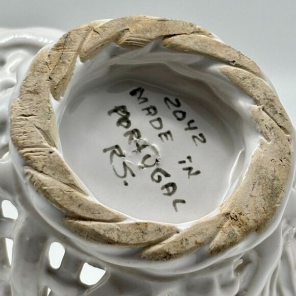 Berardos Portugal Artisan-Made Ceramic Lattice Basket, Signed and Numbered #2042 - Picture 13 of 15